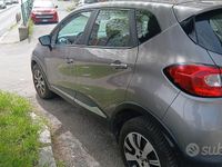 Usata Renault Captur 2017 Grigio SUV