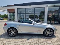 Usata Mercedes SLK200 163 CV (119 kW) 2006 Argento Cabrio