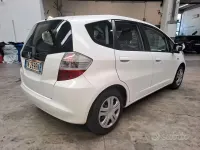 Usata Honda Jazz 90 CV (66 kW) 2009 Bianco Utilitaria