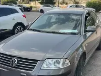 Usata VW Passat 101 CV (74 kW) 2003 Grigio Berlina