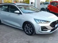 Usata Ford Focus ST 115 CV (84 kW) 2024 Grigio Station wagon