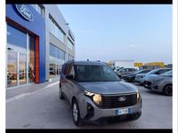 Usata Ford Tourneo Courier Titanium 126 CV (92 kW) 2024 Solar silver Monovolume