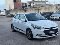 Usata Hyundai i20 Style 74 CV (54 kW) 2017 Bianco Berlina