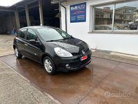 Usata Renault Clio II Dynamique 85 CV (62 kW) 2007 Nero Berlina