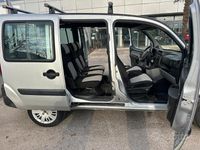 Usata Fiat Doblò Family 85 CV (62 kW) 2009 Argento Monovolume