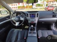Usata Subaru Outback 150 CV (110 kW) 2012 Grigio SUV