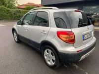 Usata Fiat Sedici Dynamic 107 CV (78 kW) 2007 Argento SUV