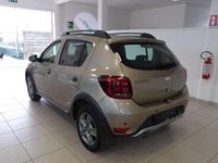 Usata Dacia Sandero Comfort 90 CV (66 kW) 2020 Bronzo Berlina