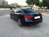 Usata Alfa Romeo Giulia 180 CV (132 kW) 2017 Bluazzurro Berlina