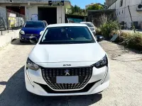 Usata Peugeot 208 102 CV (75 kW) 2023 Bianco Utilitaria