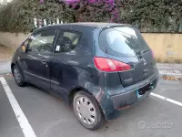 Usata Mitsubishi Colt Inform 75 CV (55 kW) 2008 Blu Berlina