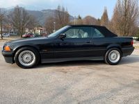 Usata BMW 320 Cabriolet 150 CV (110 kW) 1995 Nero Cabrio