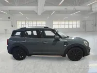 Usata Mini Countryman Business 115 CV (84 kW) 2022 Verde SUV