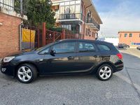 Usata Opel Astra S 110 CV (80 kW) 2013 Nero Berlina