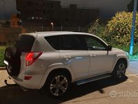 Usata Toyota RAV4 2011 SUV