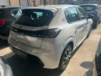 Usata Peugeot 208 Active 102 CV (75 kW) 2023 Bianco Utilitaria
