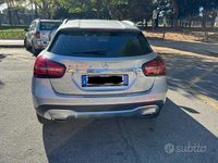 Usata Mercedes GLA200 136 CV (100 kW) 2018 Grigio SUV