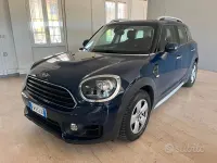 Usata Mini One Countryman 102 CV (75 kW) 2019 Bluazzurro SUV
