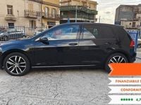 Usata VW Golf VII Highline 104 CV (76 kW) 2014 Berlina