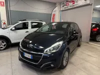 Usata Peugeot 208 Allure 82 CV (60 kW) 2017 Grigio Utilitaria