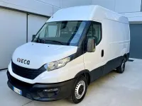 Usata Iveco 35.12 116 CV (85 kW) 2020 Bianco polare pastello Furgone