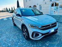 Usata VW T-Roc R-line 110 CV (80 kW) 2022 Grigio SUV