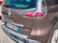 Usata Renault Scénic III XMOD 110 CV (80 kW) 2014 Marrone Monovolume