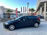 usata Volvo V40 V402.0 d2 Business my17 45.000km certificati