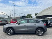 Usata Mercedes GLA250 Business 160 CV (117 kW) 2020 Argento SUV