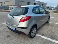 Usata Mazda 2 75 CV (55 kW) 2009 Grigio Utilitaria