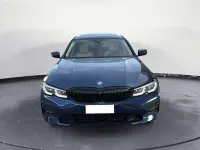 Usata BMW 330 Luxury Line 286 CV (210 kW) 2021 Tanzanite blue metallic Berlina