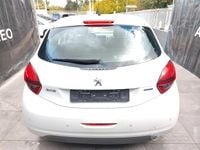 Usata Peugeot 208 Allure 75 CV (55 kW) 2016 Bianco Utilitaria