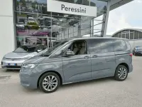 Usata VW Multivan Life 150 CV (110 kW) 2023 Grigio puro Monovolume