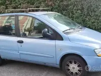 Usata Fiat Multipla 103 CV (75 kW) 2005 Bluazzurro Monovolume