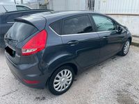 Usata Ford Fiesta Titanium 95 CV (69 kW) 2009 Grigio Utilitaria