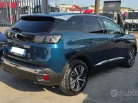 Usata Peugeot 3008 Allure 131 CV (96 kW) 2022 Bluazzurro SUV