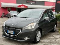 Usata Peugeot 208 Access 68 CV (50 kW) 2014 Verde Utilitaria
