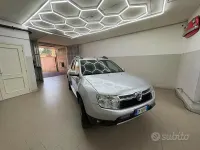 Usata Dacia Duster 105 CV (77 kW) 2012 Grigio SUV