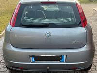 Usata Fiat Grande Punto 75 CV (55 kW) 2007 Grigio Utilitaria
