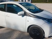 Usata Toyota Aygo 69 CV (50 kW) 2015 Bianco Utilitaria