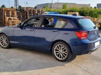 Usata BMW 118 143 CV (105 kW) 2014 Blu Utilitaria