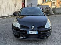 Usata Renault Clio II LE 75 CV (55 kW) 2008 Berlina