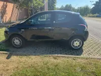 Usata Lancia Ypsilon 85 CV (62 kW) 2016 Nero Utilitaria