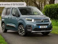 Usata Citroën e-Berlingo 61 kW (84 CV) 2024 Argento Monovolume