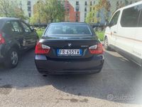 Usata BMW 320 150 CV (110 kW) 2005 Blu Berlina