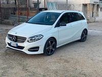Usata Mercedes B180 109 CV (80 kW) 2016 Utilitaria