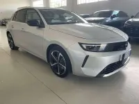 Usata Opel Astra Elegance 150 CV (110 kW) 2024 Kristall silver Utilitaria