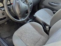 Usata Ford Fiesta 76 CV (55 kW) 1999 Blu Utilitaria