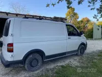 Usata VW T5 85 CV (62 kW) 2004 Bianco Furgone