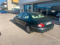 Usata Jaguar X-type Executive 196 CV (144 kW) 2002 Verde Berlina